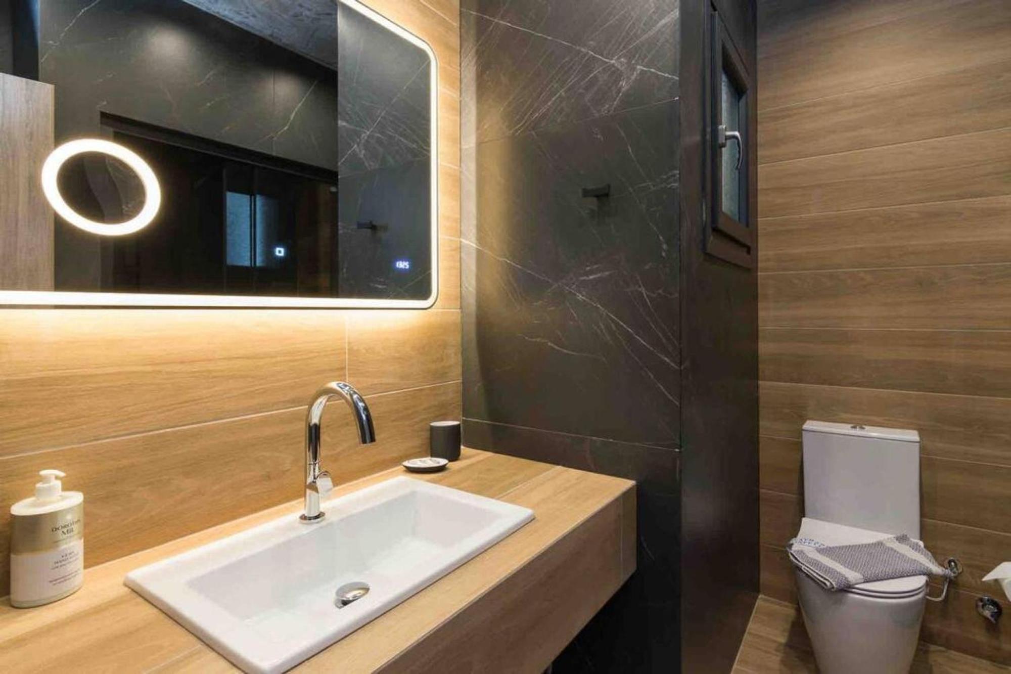 شقة Blue Pearl At Glufada Sea Side أثينا المظهر الخارجي الصورة